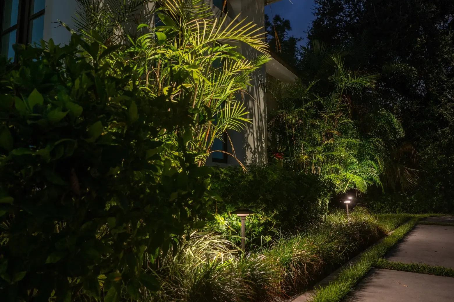 Landscape-lighting-Southern-Nights
