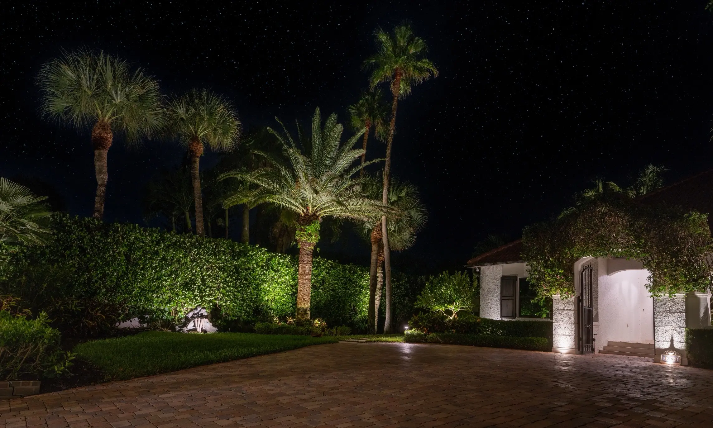 driveway-landscape-lighting